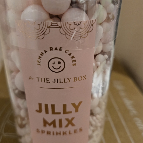 Winter Jilly Box Items - Picture 3 of 8